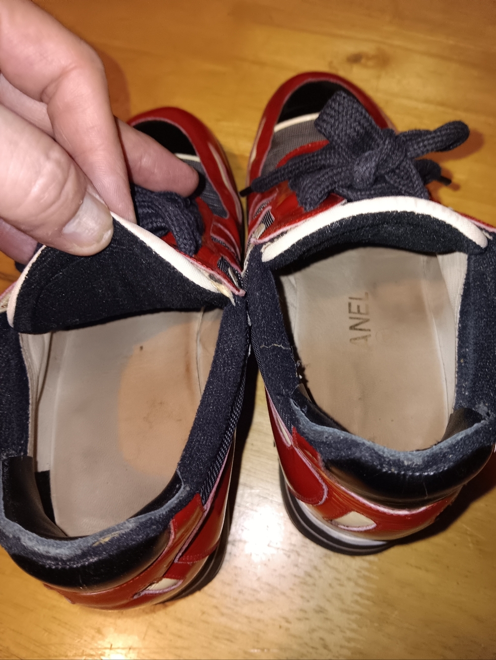 Chanel CC Runway Vintage 1997 Leather Sneakers Size 36 1/2 - Picture 5 of 7